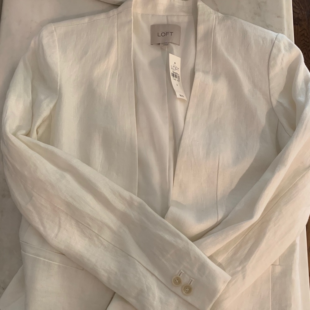 NWT Women’s Loft Size 2 White Jacket